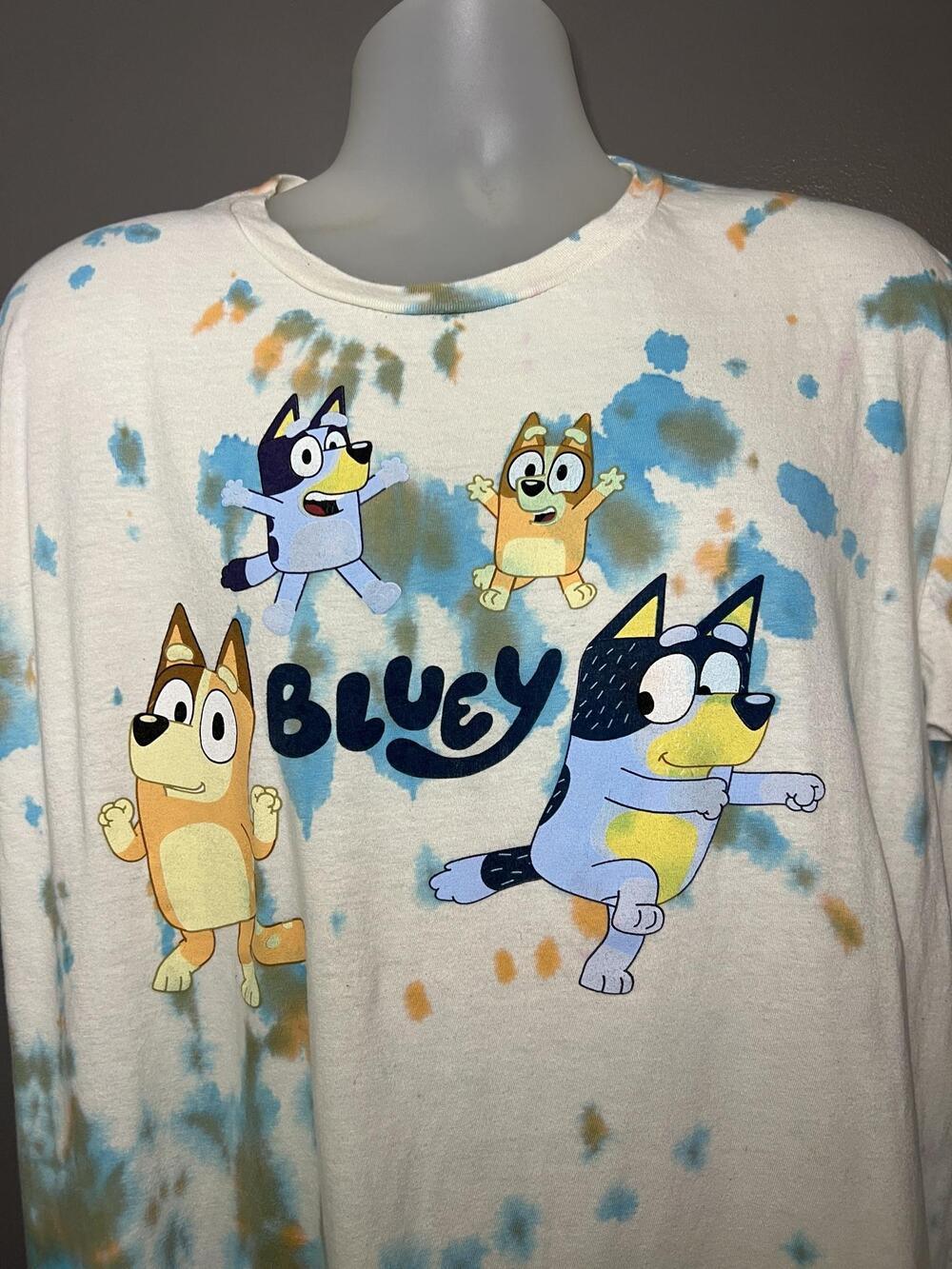 Bluey Shirt Mens XL White Tie Dye Bluey Family Characters Graphic Tee Cartoon